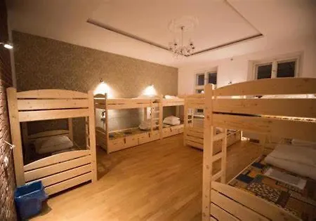 אכסניה Ostello Urbino *